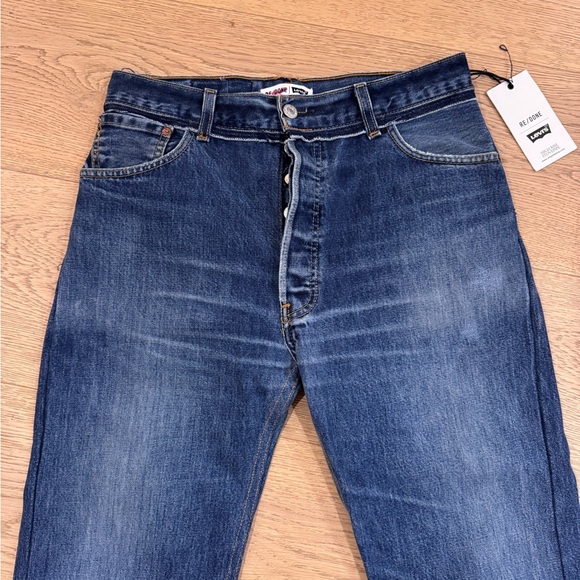 NWT Levi’s Re/Done Jeans (one of a kind) sz 28 - Picture 2 of 8
